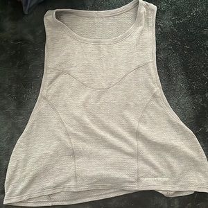 lululemon women’s muscle tank